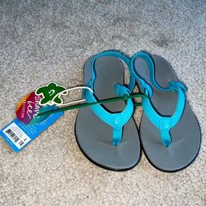 NWT Girl’s Olukai Ho’opio Blue Crush Sandals